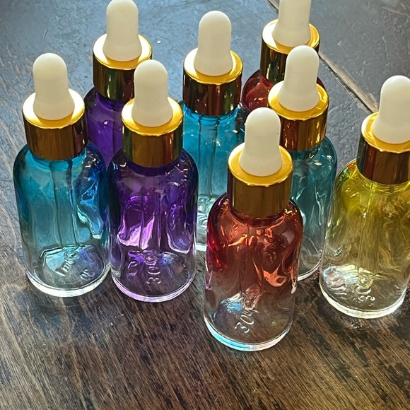 Body oils have more than one cent - Picture 1 of 17